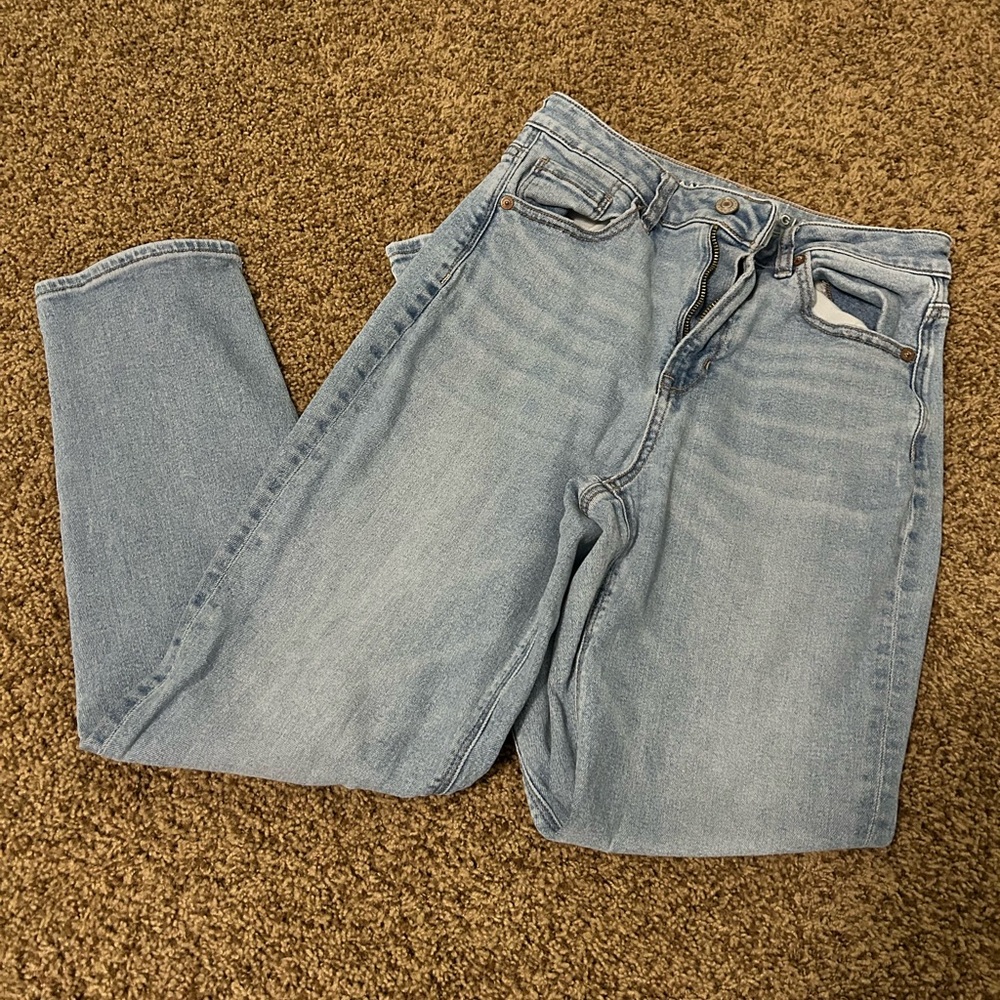 Classic Light Blue Women’s Jeans